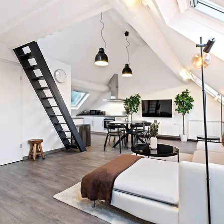 Modern Loft With Washer Smart Tv & Near Attractions *