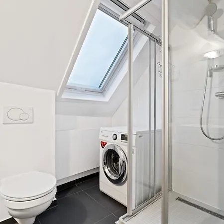 Modern Loft With Washer Smart Tv & Near Attractions