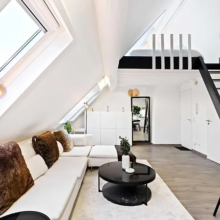 Apartment Modern Loft With Washer Smart Tv & Near Attractions